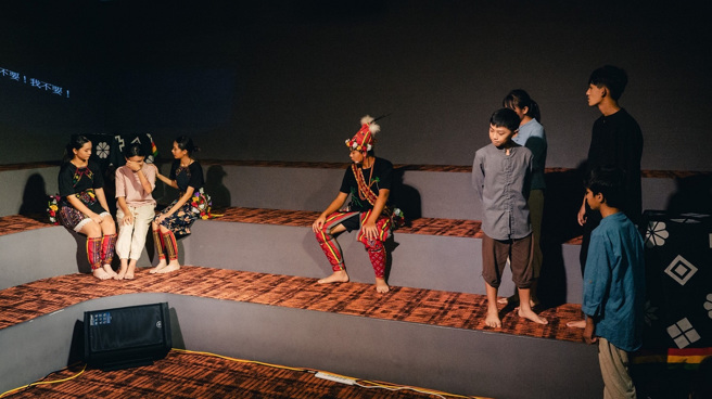 知本國中演出《花環與稻浪》。(照片/教育部提供)