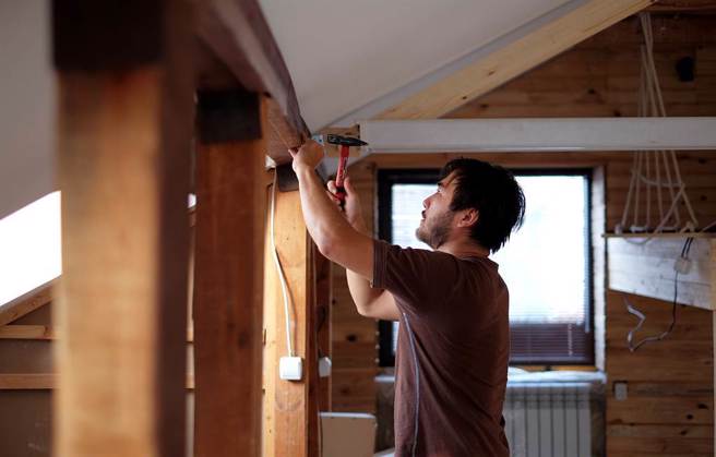 一名租客和房東簽5年約，放手裝潢租屋處，完工後卻被要求搬出去，讓他傻眼。（示意圖，shutterstock／達志）