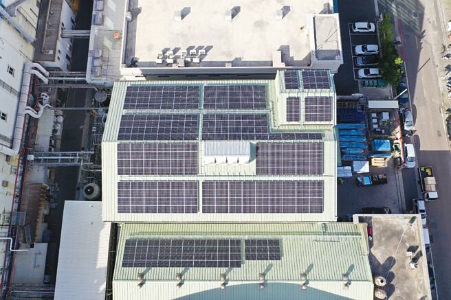 天晴能源为客户建置的太阳光电系统实景。图／业者提供