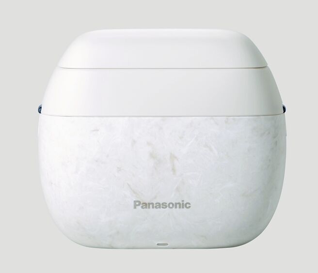 Panasonic LAMDASH PALM IN掌上型5枚刃电鬍刀ES-PV6A，建议售价1万1500元，预计6月中上市。（Panasonic提供）