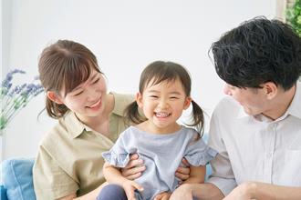 孩子哭鬧非單純情緒問題 表達能力成主因籲親子共讀