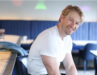 專訪／法比歐驚呆！妻懷孕搬動家具 急拿掃把向「胎神」道歉