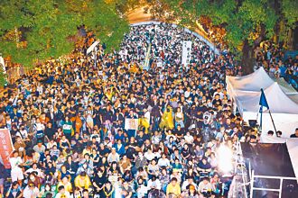 台灣正在經歷民主倒退