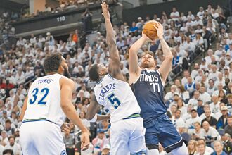 NBA》東契奇力壓愛德華茲 G1成功斬狼