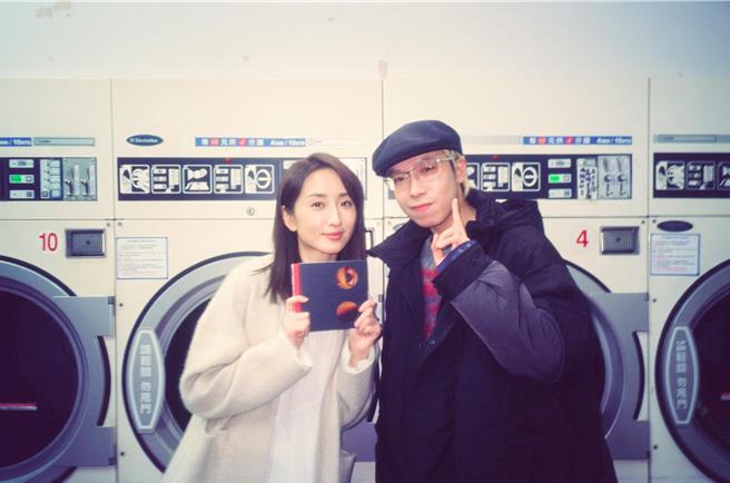 Gordon Flanders（右）新歌MV邀来柯佳嬿合作。（Daymaker Creatives提供）