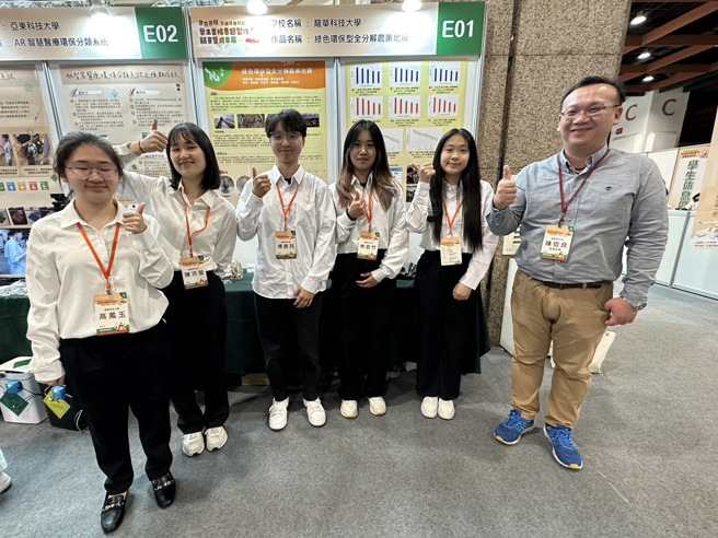 龙华科大陈信良团队成员都是五专生，表现尤其出色。（照片/龙华科大提供）