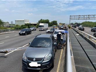 未保持安全距離 國1南向岡山段5車追撞