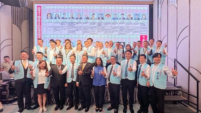 鄭曜德和其理監事團隊承諾，當選後將協助自營品牌建構「網路聯賣平台」。(圖/鄭曜德提供)