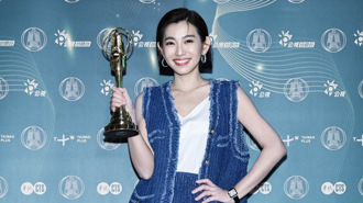 米可白「戲劇空班2個月」慌了 曝現況：遠離外面的紛擾