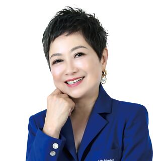 為創自我價值 施秀倩跨入保險路