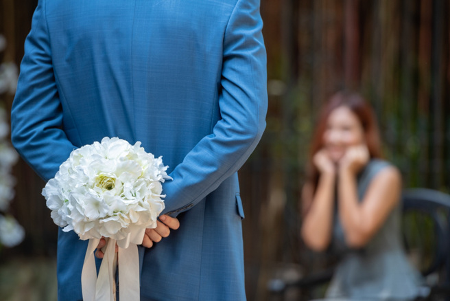 生肖雞到33歲時更成熟穩重，能找到價值觀和生活目標都一致的伴侶。（示意圖：shutterstock／達志）