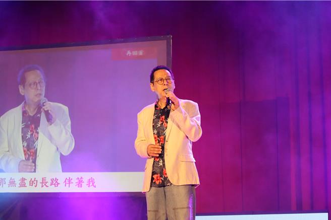 新竹关西在地人的罗吉镇笑称自己是硬颈的客家人。（邱立雅摄）