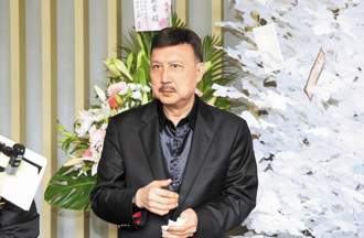 周董曾「政治表態N次」？網挖出余天唱《中華英雄》歌詞