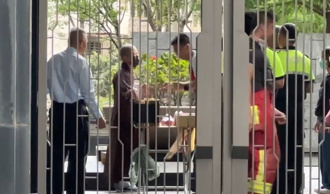 任務已完成！2勇消家屬返晴空匯招魂 新婚妻、女友淚捧牌位