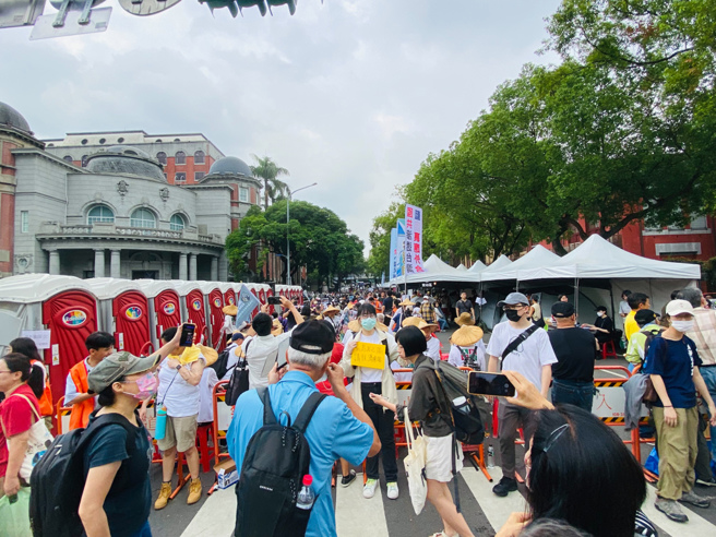 根据多年来对台湾问题的研究，目前的台湾年轻人他们活在跟我们不一样的平行宇宙当中。他们活在一个跟我们不同的台湾。（图／警方提供）