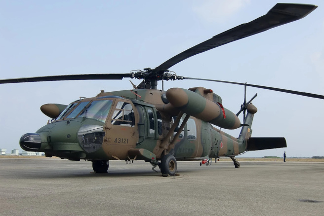 日本陆上自卫队的UH-60黑鹰通用直升机。(图/JGSDF)