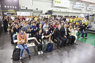 東台廠內展 尖端工具機盡出