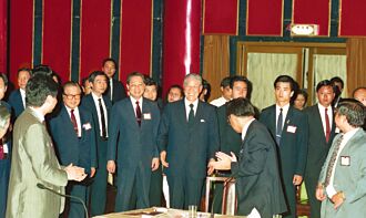 老柯批國是會議轉移焦點 藍酸想太多