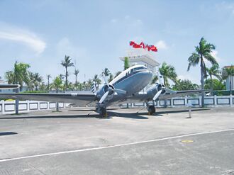 二戰期間問市 僅美國就生產上萬架