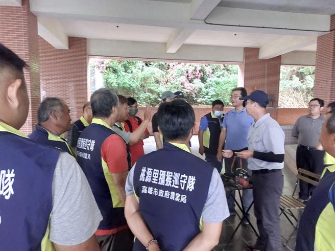 裴家骐教授表示人猴衝突的问最主要的原因就是人类喂食猴子所造成（图片来源：高雄市农业局提供）
