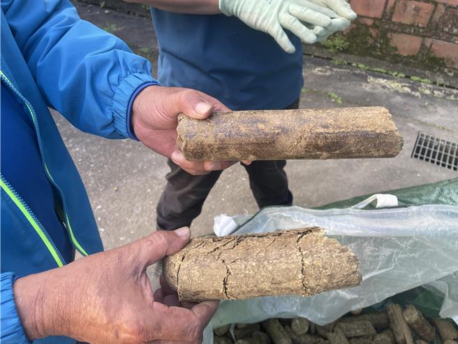 農業部台東改良場因而把廢棄的稻草製成SRF，熱值符合SRF品質標準外，且氯、汞、鉛、鎘等含量皆低於標準值，其中鎘為未檢出，經實驗結果顯示具有成為替代能源的潛力。（台東區改良場提供／林良齊台北傳真）