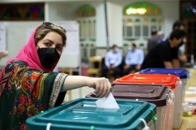 圖為伊朗上一屆總統選舉資料照片。（路透社）