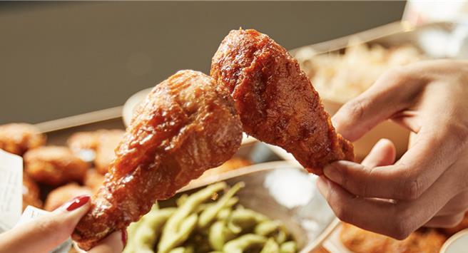 Bonchon Chicken本村韓式炸雞預告全台首店於6月在微風台北車站店開幕。（摘自品牌臉書／朱世凱台北傳真）