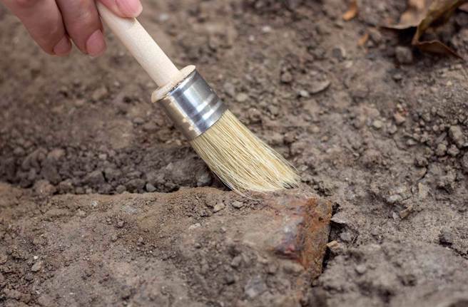 大陸考古人員在寧夏發現一座西周時期的古國遺址，直到一塊「卜骨」出土，考古人員才得知這裡名為「獲國」。（示意圖：Shutterstock／達志）