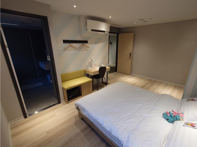 高雄麦当劳叔叔之间採用套房房型，提供独立卫浴设备，还有厨房、交谊厅等，让远地就医儿童拥有舒适住宿环境。（任义宇摄）