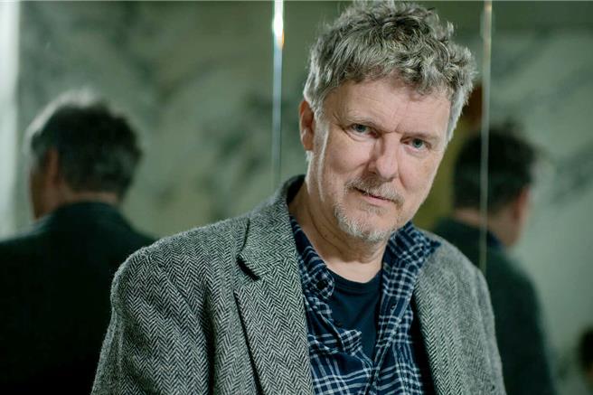 米歇尔龚特利暌违7年推出新片《万事通大全》，带有强烈自传色彩。（图／海鹏影业提供）