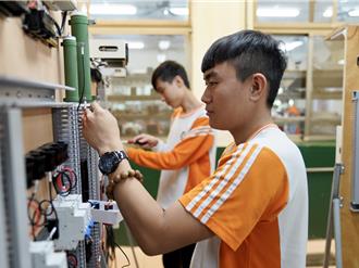 搭上AI浪潮 青年高中催生光電科技新星