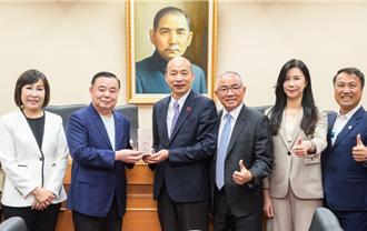 桃議長邱奕勝率藍黨團拜會韓國瑜 爭合理分配統籌稅款