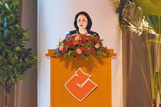 電動車報喜 嚴陳莉蓮期許雙品牌山頂會合