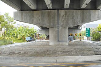 花蓮十六股大道橋下 設遊樂設施