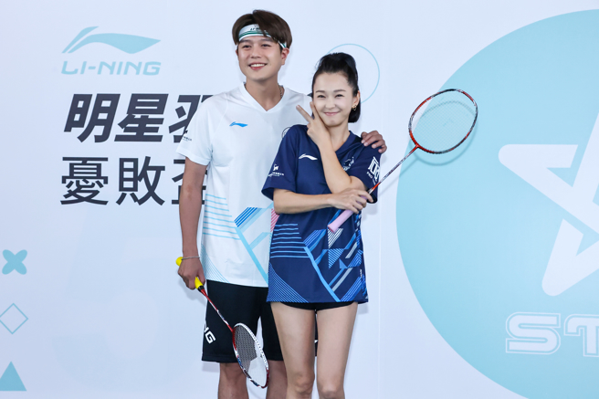 去年公益羽球赛时，其他人多数都是与另一半一起组队，只有六月没与李易同组。（图／中时资料照）