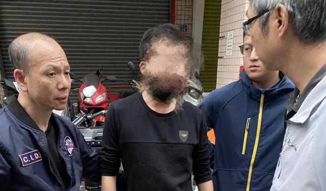 假買家真搶金，男連換5交通工具逃3縣市仍遭逮。(翻攝／蔡依珍桃園傳真)