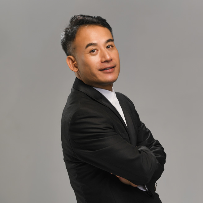 主播曾炳钧转行当房仲曝甘苦谈(图/曾炳钧提供)