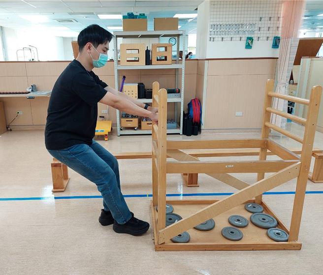 從了解工作細節、制定復工計畫到原有工作強化訓練等過程，幫助職災勞工順利返回職場。（大千提供／李京昇苗栗傳真）