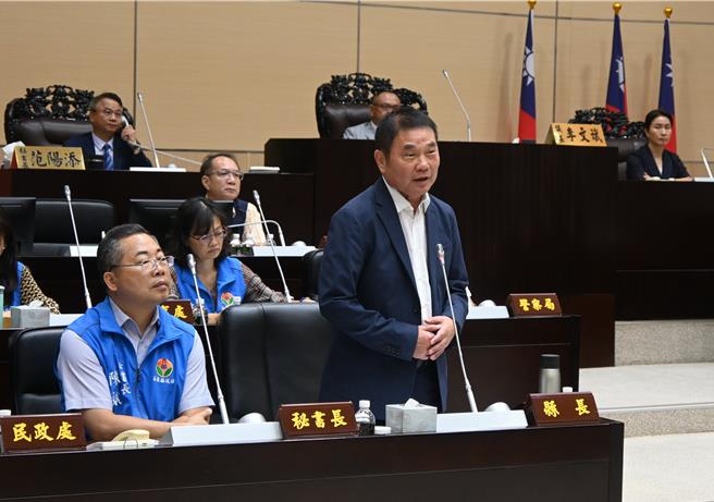 苗栗縣長鍾東錦盼中央延後實施國土計畫法。（李京昇攝）