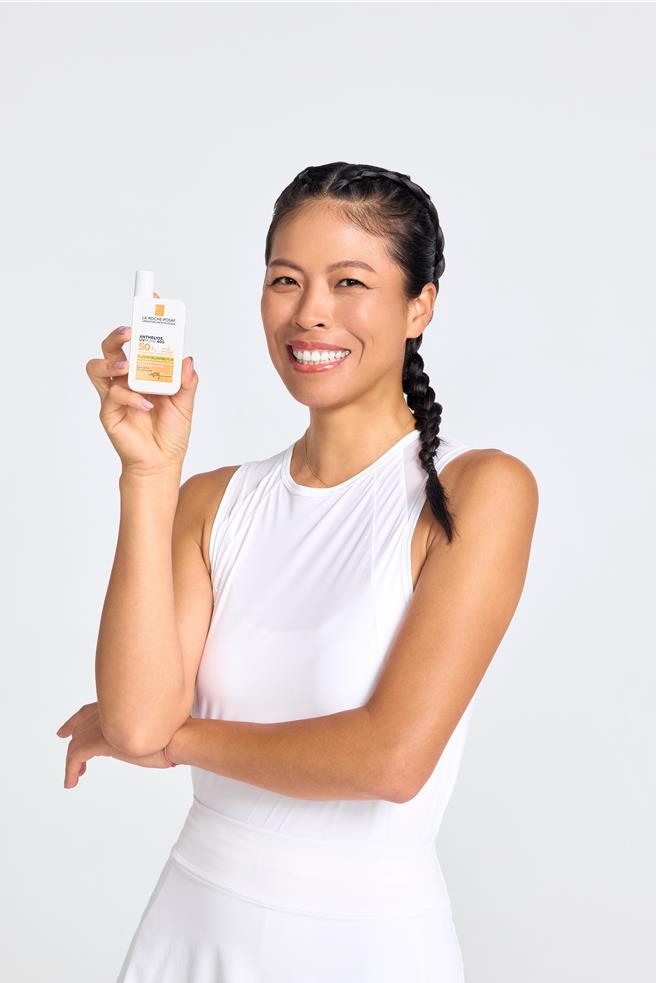 謝淑薇罕見接下代言任務，以自身球后身份宣揚理膚寶水防曬新品的重要性。（理膚寶水提供／黃唯淯台北傳真）