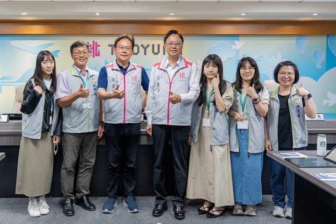 桃園市地政局榮獲內政部國土管理署「112年度直轄市、縣（市）政府執行非都市土地開發許可審查作業評鑑績優」。（桃園市政府提供）