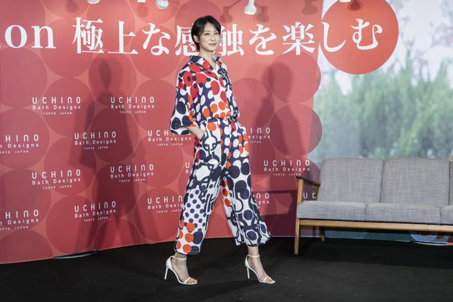 赖雅妍为了角色控制饮食，加上同剧组演员顏值高、身材好，打趣地说自己有容貌焦虑。（UCHINO提供／古明弘台北传真）