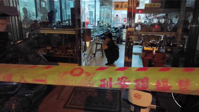 警方获报到场搜证。（民眾提供／李京升苗栗传真）