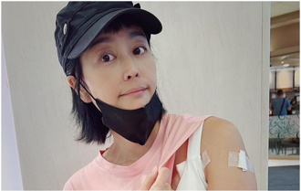 抗癌5年切胃摘子宮  唐玲「左胸裝置人工血管」嘆：何時能拆...