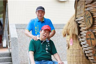 在獨居老人家清出500公斤回收物 卜學亮累趴：回家躺一禮拜