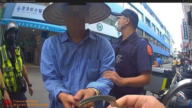 台中市49歲向姓男子，昨天（29日）到先前任職保全工作的澄清醫院平等院區，索討資遣費未果，出手攻擊在場護士、保全及行政人員等9人，警方訊後依違反《醫療法》等罪移送，法官裁定收押。（民眾提供／王煌忠台中傳真）