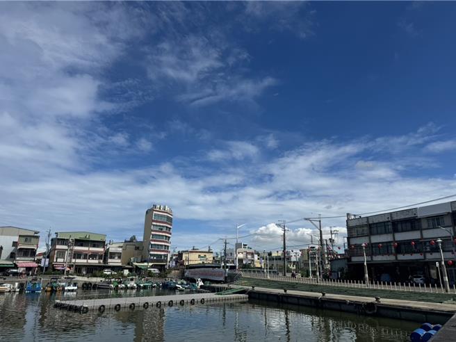 林园中芸渔港将办龙舟赛。（洪靖宜摄）