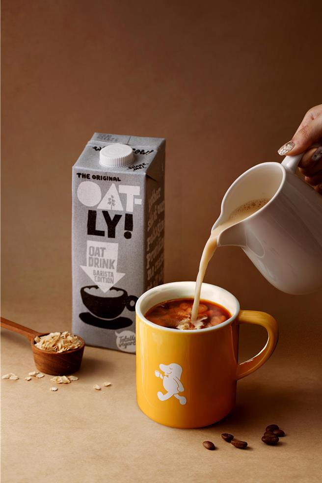 cama cafe「经典燕麦拿铁」，95元起。（cama cafe提供／朱世凯台北传真）