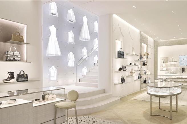 一楼的女装与鞋履区，保有Dior贯有的优雅感。（Dior提供／黄唯淯台北传真）