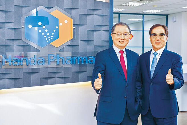 漢達上櫃同意案遭櫃買董事會撤回。圖為漢達創辦人暨董事長劉芳宇（左）、總經理陳俊良。圖／業者提供